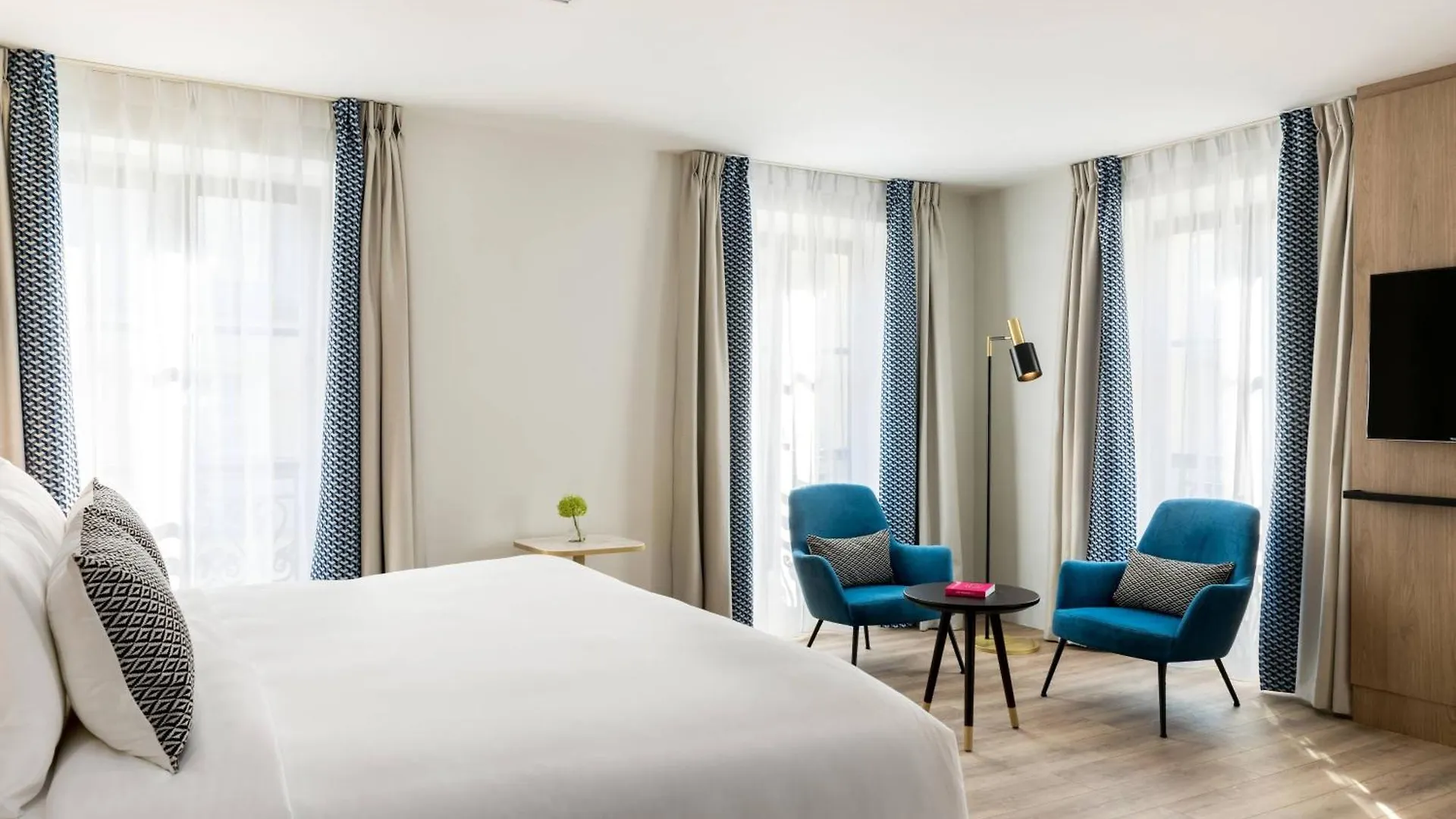 Renaissance Paris Vendome Hotel 5*,