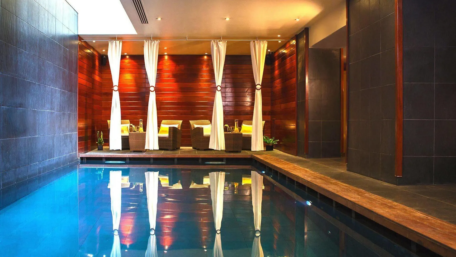 Renaissance Paris Vendome Hotel 5*,